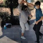 メキシコの観光ガイド岩﨑功がダンスをしている