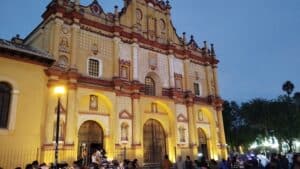 Sancristobal centro | メキシコのプライベートツアー | MCT メキシコのチアパス州サンクリストバルの大聖堂
