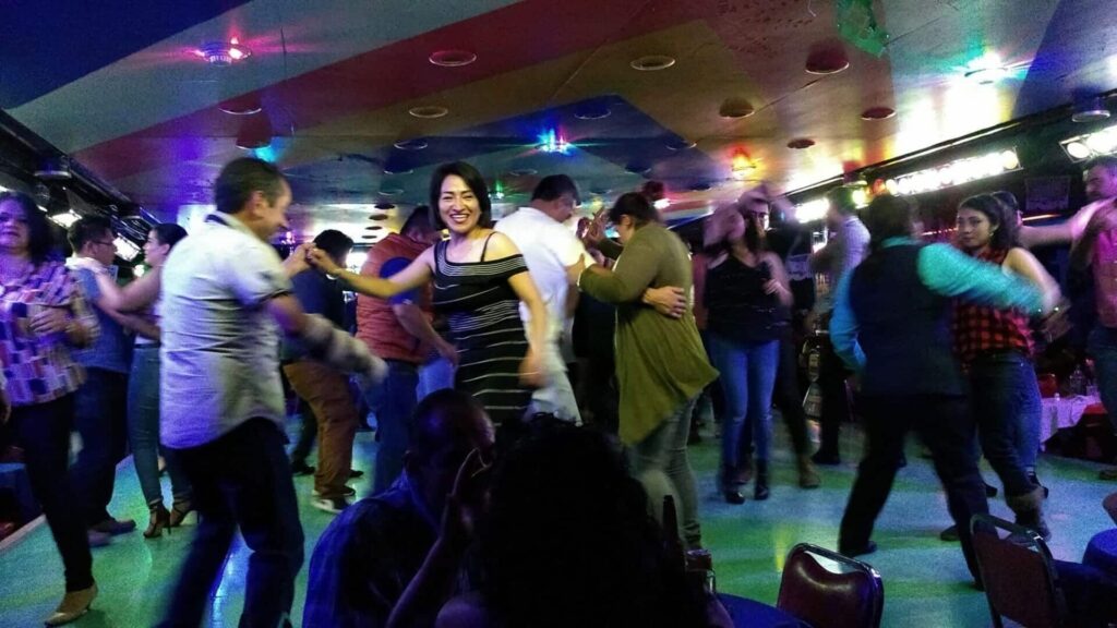 メキシコのダンスホール