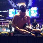メキシコのプロレスラーが叫んでいる