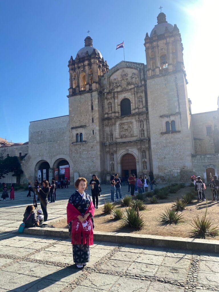 メキシコのオアハカ中心部にあるサントドミンゴ教会